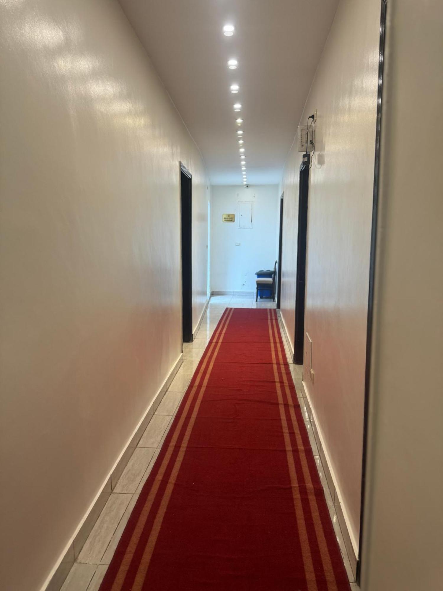 Pyramids And Sphinx Hotel Kafret el-Gabal Buitenkant foto