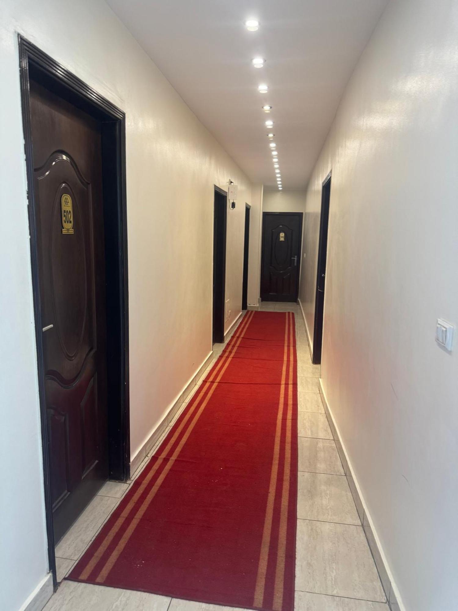 Pyramids And Sphinx Hotel Kafret el-Gabal Buitenkant foto