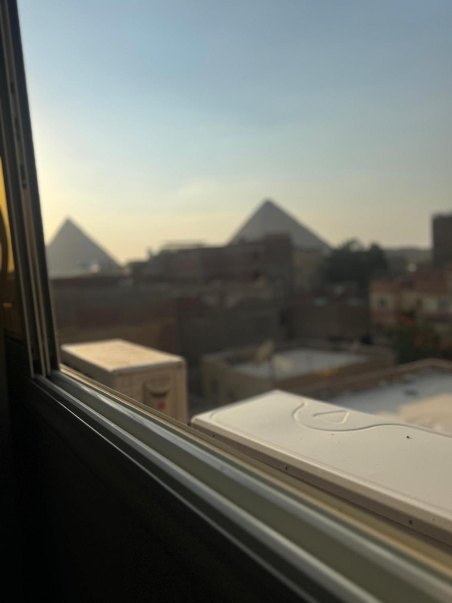 Pyramids And Sphinx Hotel Kafret el-Gabal Buitenkant foto