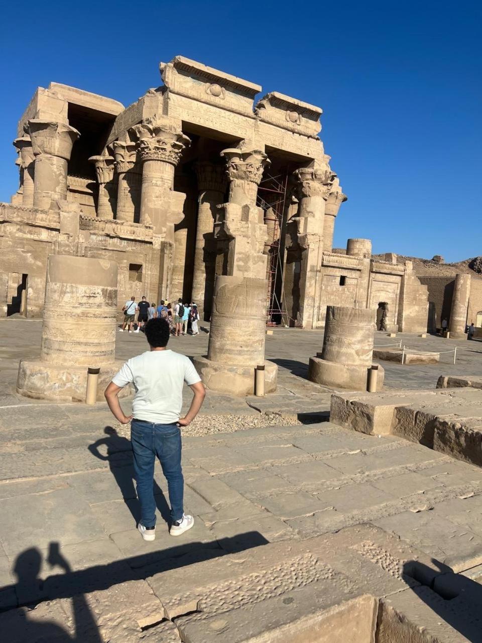 Pyramids And Sphinx Hotel Kafret el-Gabal Buitenkant foto